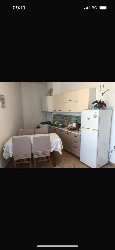 Tirane, jepet me qera apartament 1+1+Ballkon , 80 m² 280 € (Rruga e Dajtit prane Restorant Qesarakut)
