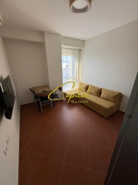 Tirane, jepet me qera apartament 1+1 Kati 8, 58 m² 520 € (STACIONI TRENIT)