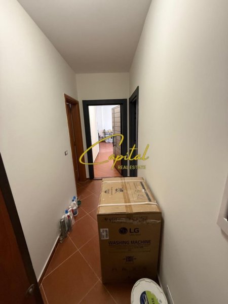 Tirane, jepet me qera apartament 1+1 Kati 8, 58 m² 520 € (STACIONI TRENIT)