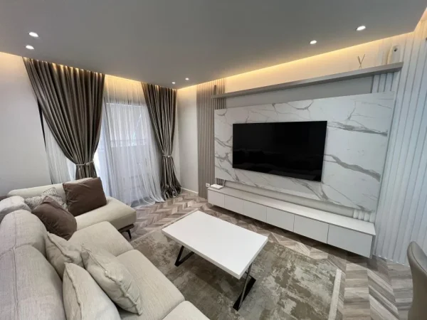 Tirane, shitet 3+1+Ballkon Kati 2, 145 m² 220.000 €