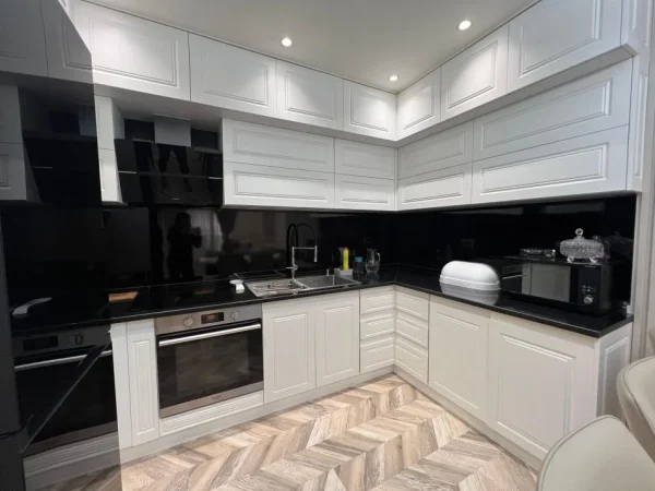 Tirane, shitet 3+1+Ballkon Kati 2, 145 m² 220.000 €