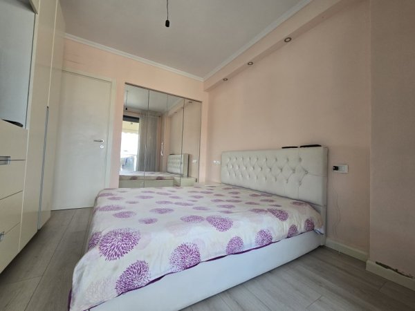 Tirane, shitet apartament 2+1+Ballkon Kati 3, 80 m² 160.000 € (21 dhjetori, Kompleksi Alba)