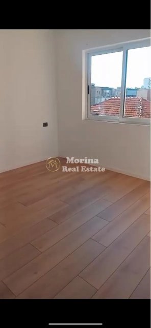 Tirane, jepet me qera apartament 1+1 Kati 4, 52 m² 450 € (21 Dhjetori 450)