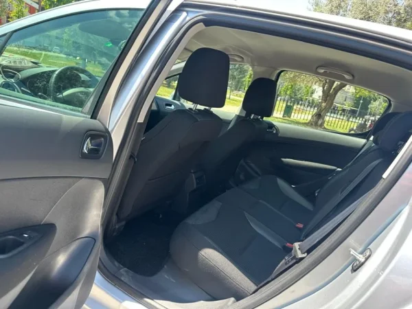 Tirane, shes makine PEUGEOT 308 1.6 BENZIN VITI 2010  gri metalizato automatik Klima