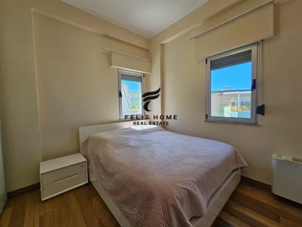 Tirane, shitet apartament 2+1+Ballkon Kati 3, 105 m² 300.000 € (LIQENI I THATE)