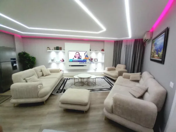 SHITET APARTAMENT 2+1+BALLKON RESTORANT FRESKU,RRUGA E DAJTIT,FRESK 133.000 EURO.