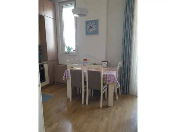 Tirane, shitet apartament 2+1 Kati 6, 84 m² 199.000 € 