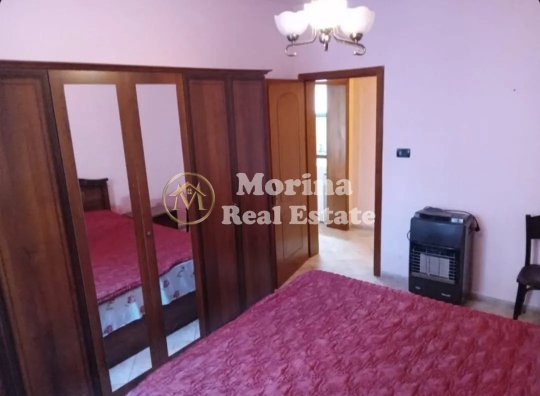 Tirane, jepet me qera apartament 2+1 Kati 1, 75 m² 400 € (Rr.Ferit Xhajko)