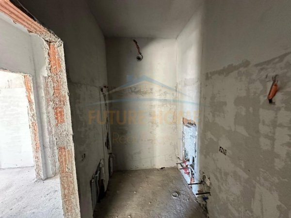 Tirane, shitet apartament 2+1 Kati 7, 112 m² 156.100 € (Rruga 5 Maji)