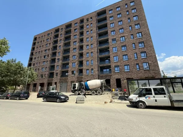 Tirane, shitet apartament 1+1 Kati 2, 80 m² 117.000 € (Rruga 5 Maji, Tiranë)