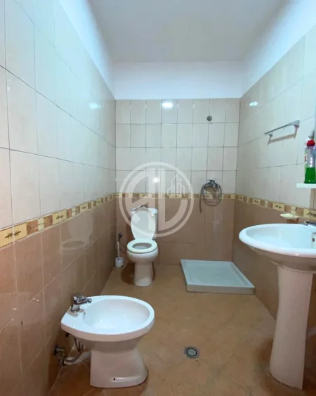 Durres, shitet 1+1 Kati 7,