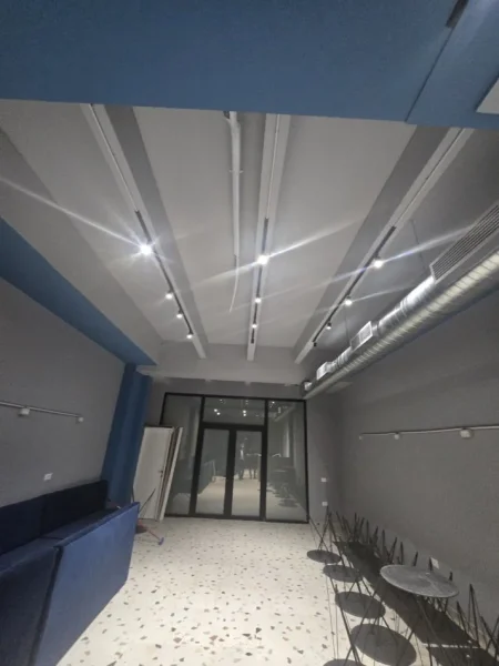 Tirane, shitet ambjent biznesi Kati 0, 113 m² 565.000 € (square21)