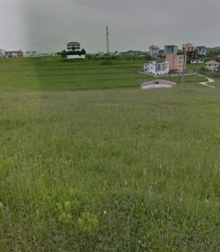 Durres, shitet toke , 520 m² 64.000 € (SHKALLNUR)