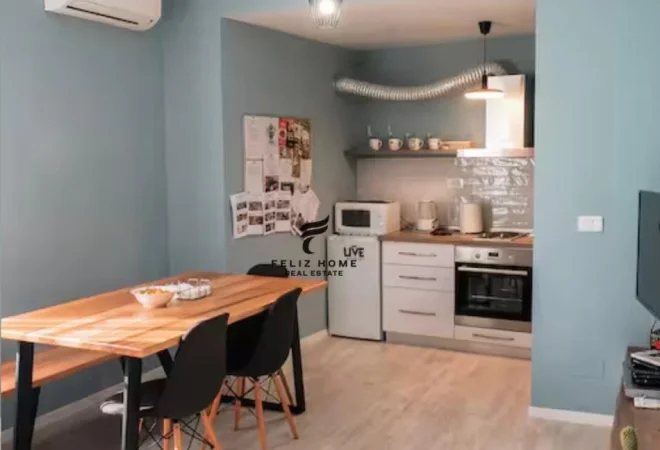 Tirane, jepet me qera apartament 2+1+Ballkon Kati 4, 73 m² 800 € (RRUGA E DURRESIT)