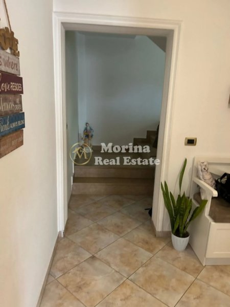 Tirane, jepet me qera Vile 4+1 Kati 4, 500 m² 3.000 € (Porcelan)
