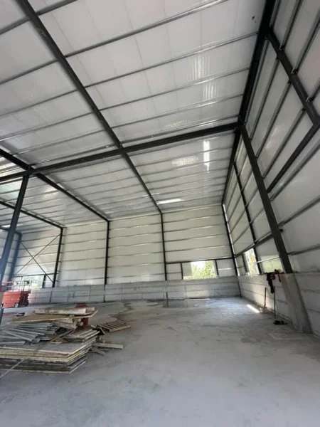 Tirane, jepet me qera magazine Kati 0, 500 m² 3.500 € (Autostrada Tiran-Durres)