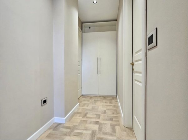 Tirane, jepet me qera apartament 3+1+Aneks+Ballkon Kati 5, 120 m² 1.800 € (Ambassador 1, Stadiumi Air Albania)