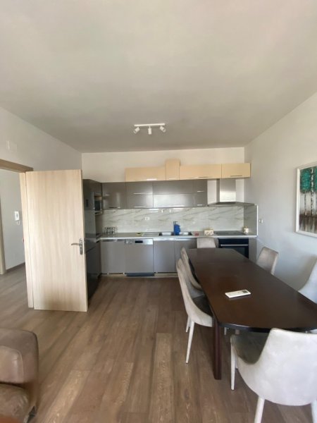 Tirane, jepet me qera apartament 2+1+Ballkon Kati 12, 100 m² 800 € (Rruga Jordan Misja)