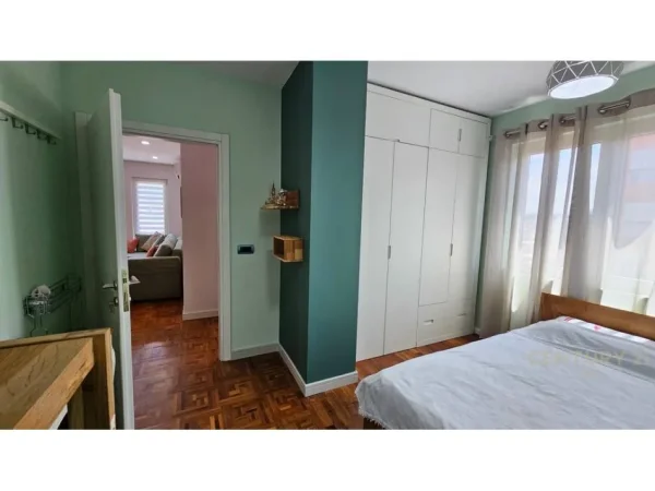 Tirane, shitet apartament 2+1+Ballkon Kati 6, 82 m² 220.000 € (Rruga Islam Alla)