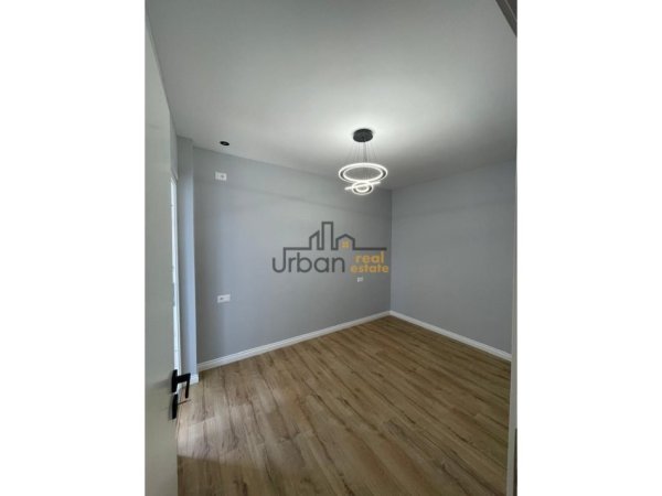 Tirane, shitet apartament 1+1+Ballkon Kati 6, 49 m² 98.000 € (5 Maji)