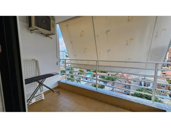 Tirane, shitet apartament 2+1+Ballkon Kati 6, 82 m² 220.000 € (rruga e kavajes)