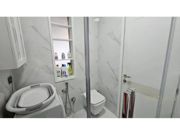 Tirane, shitet apartament 2+1+Ballkon Kati 6, 82 m² 220.000 € (rruga e kavajes)