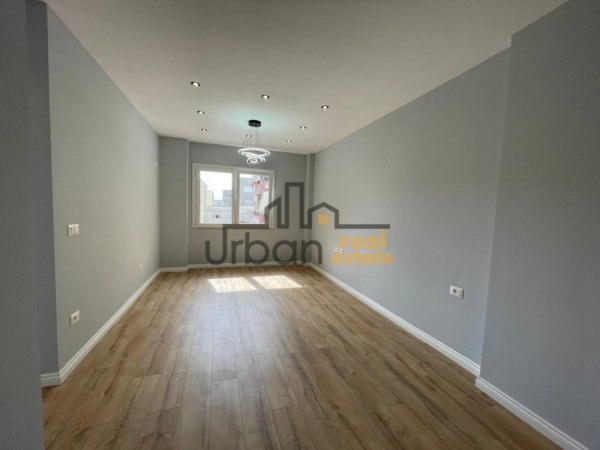 Tirane, shitet apartament 1+1+Ballkon Kati 6, 64 m² 118.000 € (5 Maji)