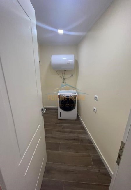 Tirane, jepet me qera apartament 2+1 Kati 5, 155 m² 1.500 € (qender)
