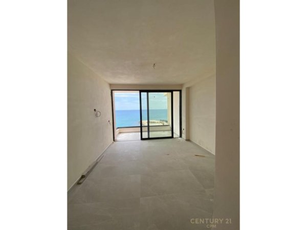 Sarande, shitet apartament 2+1+Ballkon Kati 2, 100 m² 219.186 € (Rruga Butrinti)