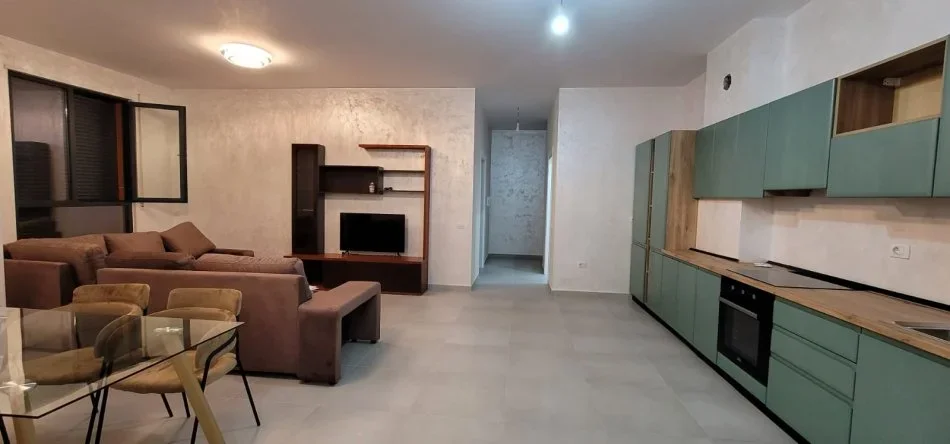 Tirane, shitet apartament 3+1+Ballkon Kati 9, 132 m² 240.000 € (Xhamlliku)