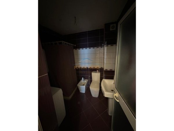 Tirane, shitet apartament 2+1 Kati 3, 72 m² 105.000 € (Unaza e Re)