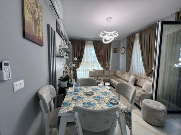 Tirane, shitet apartament 1+1 Kati 7, 70 m² 145.000 € (DON BOSKO)