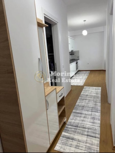 Tirane, jepet me qera apartament 2+1 Kati 4, 80 m² 600 € (Fusha Aviacionit-Kompleksi Star)