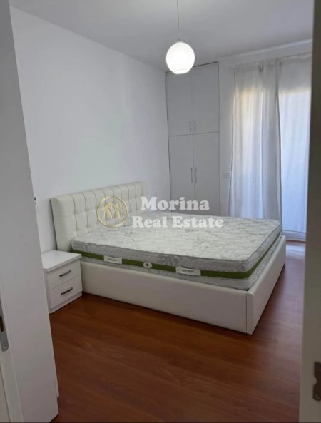Tirane, jepet me qera apartament 2+1 Kati 4, 80 m² 600 € (Fusha Aviacionit-Kompleksi Star)