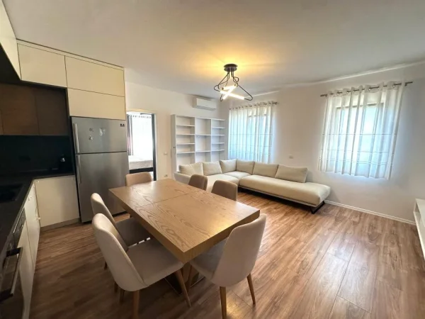 Tirane, shitet 3+1+Ballkon Kati 3, 132 m² 151.000 € (Fresk)