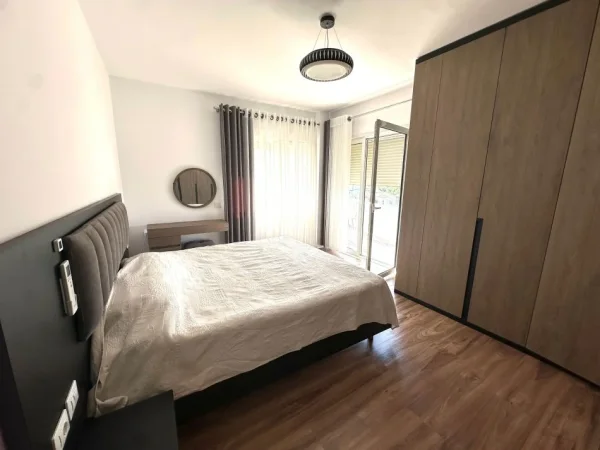 Tirane, shitet 3+1+Ballkon Kati 3, 132 m² 151.000 € (Fresk)