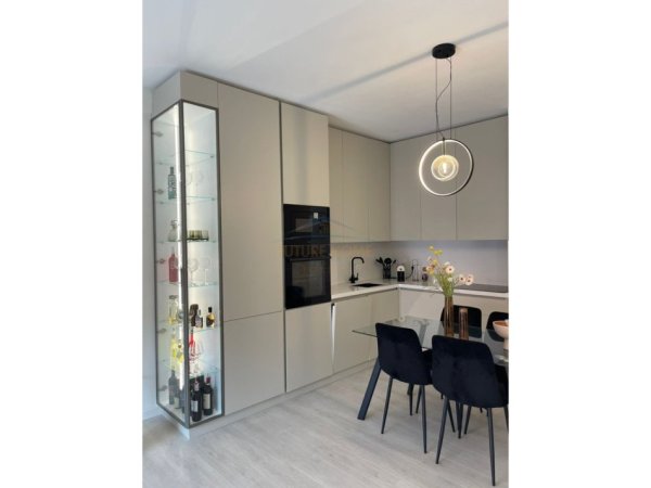 Tirane, jepet me qera apartament 2+1 Kati 5, 87 m² 800 € (Rezidenca kodra e diellit 1)