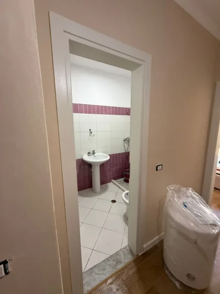 Durres, shitet apartament 1+1+Ballkon Kati 4, 73 m² 73.000 € (Shkembi Kavajes)