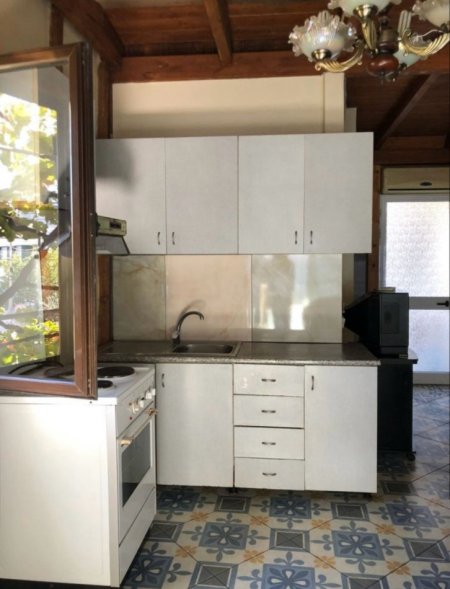 Tirane, jepet me qera garsonier Kati 2, 40 m² 350 € (JEPET ME QERA SUPER GARSONIERE NE 21 DHJETOR PER VETEM 350 EURO/MUAJ)