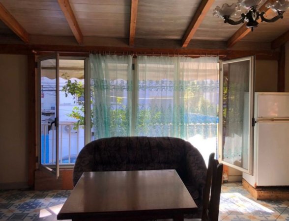 Tirane, jepet me qera garsonier Kati 2, 40 m² 350 € (JEPET ME QERA SUPER GARSONIERE NE 21 DHJETOR PER VETEM 350 EURO/MUAJ)