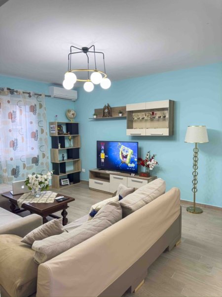 Tirane, jepet me qera Vile , 172 m² 1.100 € (Vilat Gjermane)