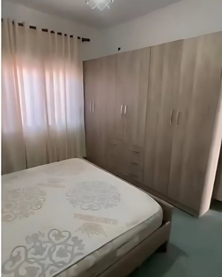 Tirane, jepet me qera apartament 2+1 Kati 2, 70 m² 500 € (Asllan Rusi)