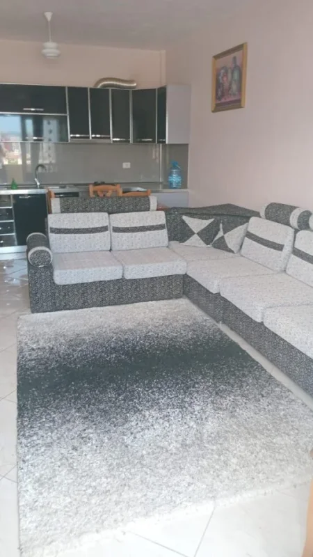 Tirane, jepet me qera apartament 2+1 Kati 5, 90 m² 400 € (Astir)