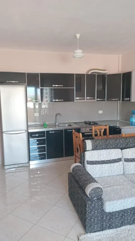 Tirane, jepet me qera apartament 2+1 Kati 5, 90 m² 400 € (Astir)