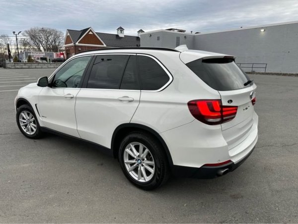 Tirane, shes SUV | Xhip Shitet X5 viti 2015 Benzin, e bardhë automatik 14.000 €