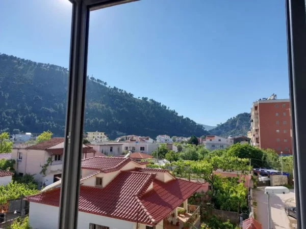 Berat, shitet apartament 3+1+Aneks+Ballkon Kati 2, 100 m²