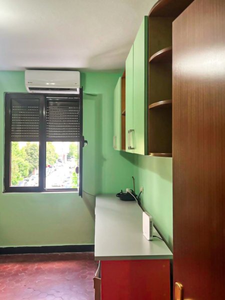 Tirane, jepet me qera apartament 2+1 Kati 3, 80 m² 700 € (Myslym Shyri)
