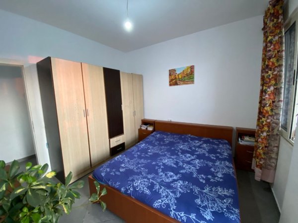 Tirane, jepet me qera apartament 2+1 Kati 4, 110 m² 370 € (Shkoze)