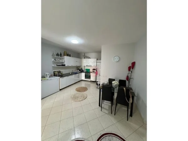 Tirane, shitet apartament 2+1 , 3 m² 160.000 € 