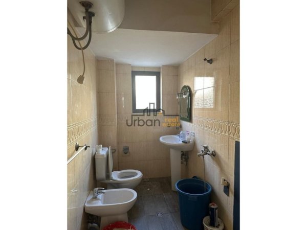Tirane, jepet me qera zyre Kati 2, 80 m² 680 € (Myslym Shyri)